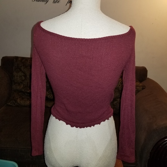 Burgundy slight off-the shoulder long sleeve top - Picture 2 of 4